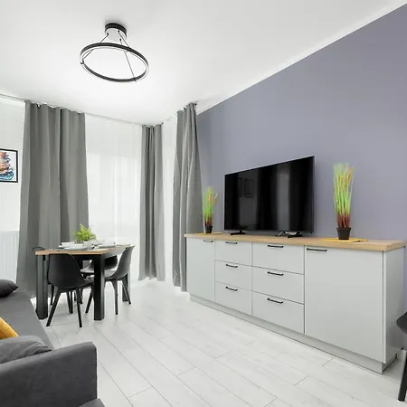 Nowoczesny Przy Rzece W Szczecinie Z Widokiem I Parkingiem By Renters Szczecin