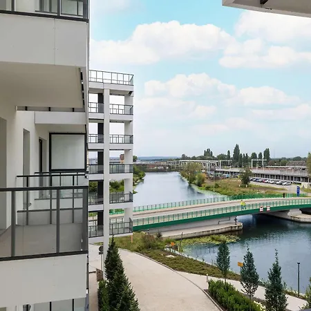 Nowoczesny Przy Rzece W Szczecinie Z Widokiem I Parkingiem By Renters *