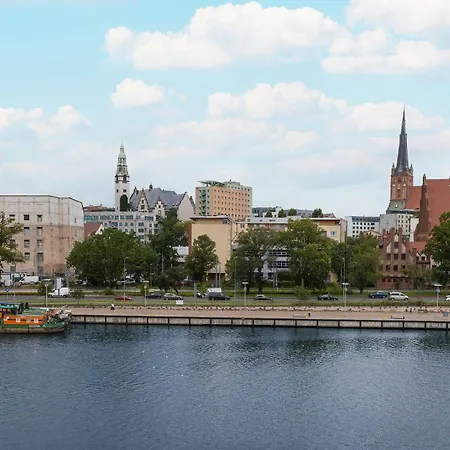 Nowoczesny Przy Rzece W Szczecinie Z Widokiem I Parkingiem By Renters