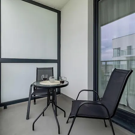 Nowoczesny Przy Rzece W Szczecinie Z Widokiem I Parkingiem By Renters *