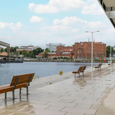 Nowoczesny Przy Rzece W Szczecinie Z Widokiem I Parkingiem By Renters