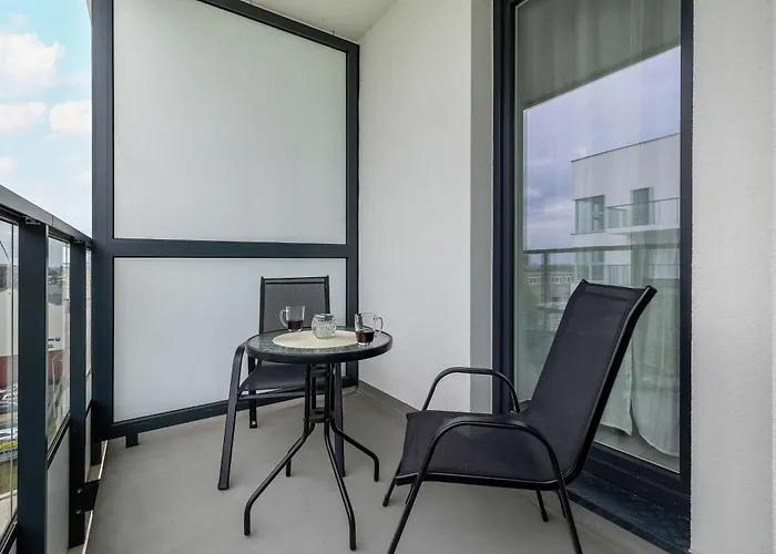 Nowoczesny Przy Rzece W Szczecinie Z Widokiem I Parkingiem By Renters *